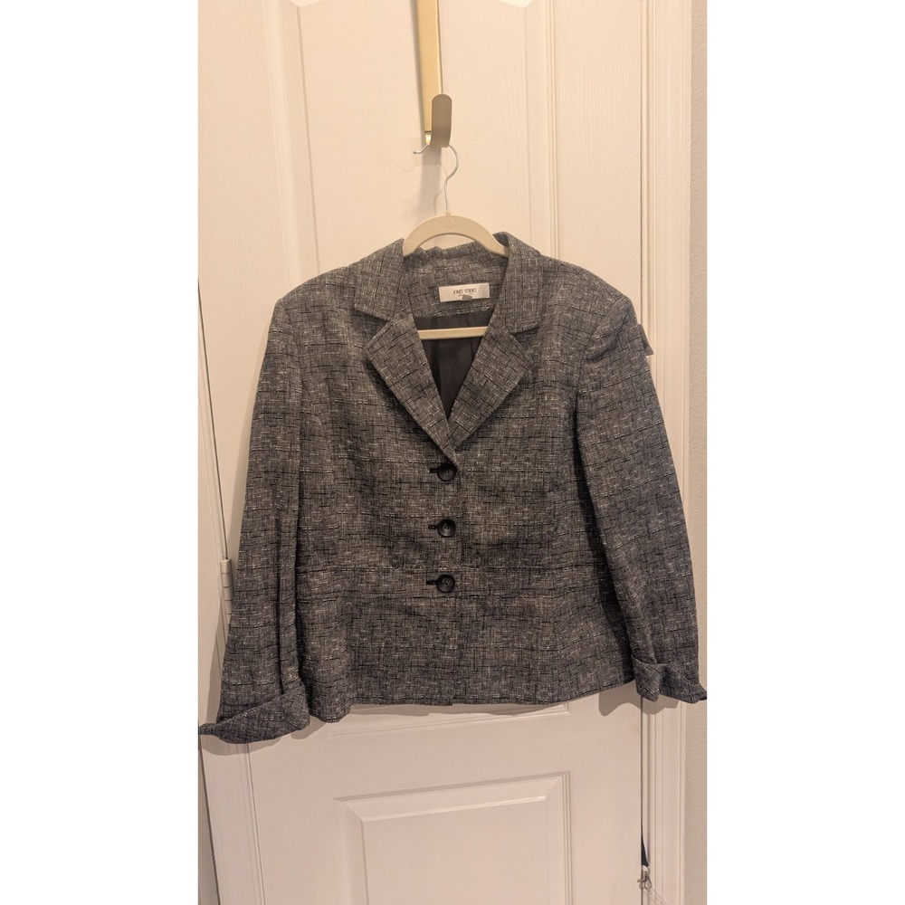 Jones Studio Women's Blazer Jacket Size 16 Black And White‎
